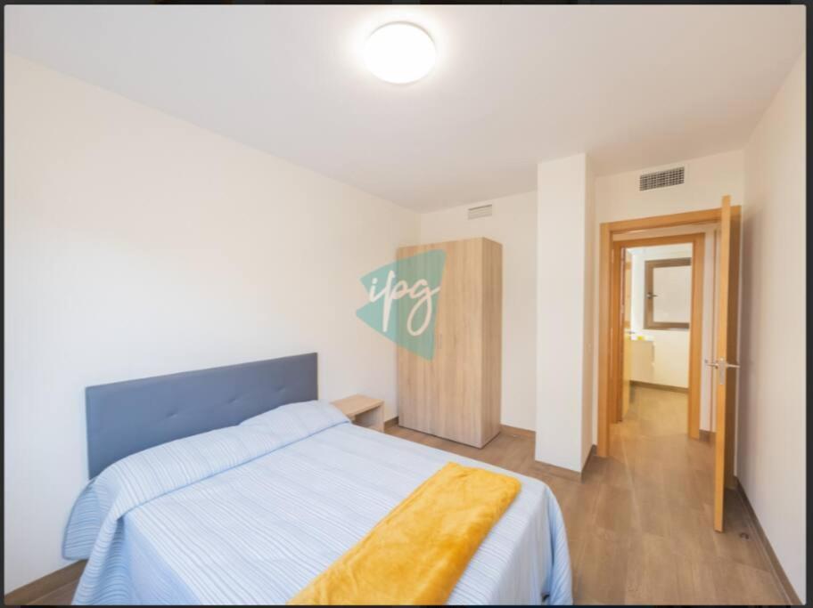 Beach Side Apartment -Естепона Екстериор снимка